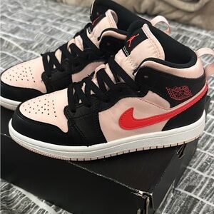 Jordan mid size 13c